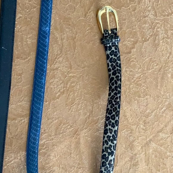 An assortment of 9 belts - Picture 4 of 6